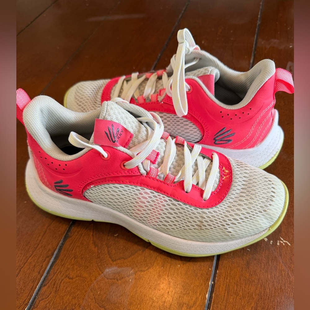 Under Armour curry Girls Pink and White Mesh Sneakers